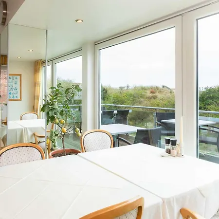 فندق Haus Koebesine 25 *