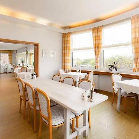 Haus Koebesine 25 *